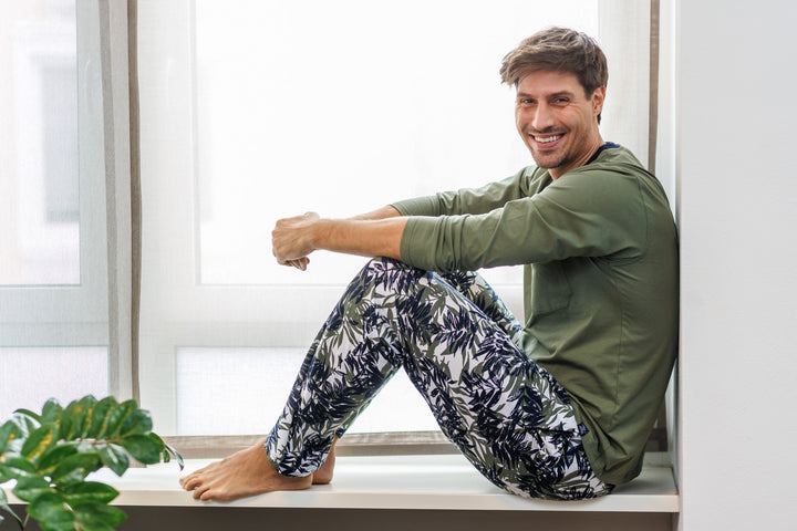 Herren Pyjama Alloverprint Rundhals, Bio Baumwolle, GOTS zertifiziert